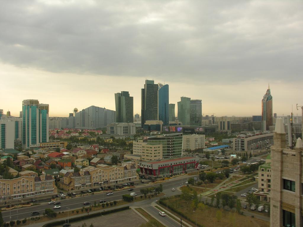 Triumph Astana Hostel Buitenkant foto