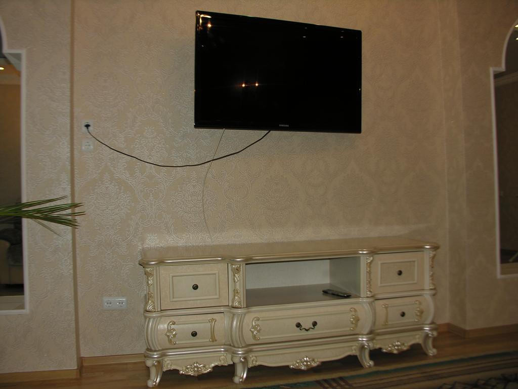 Triumph Astana Hostel Buitenkant foto