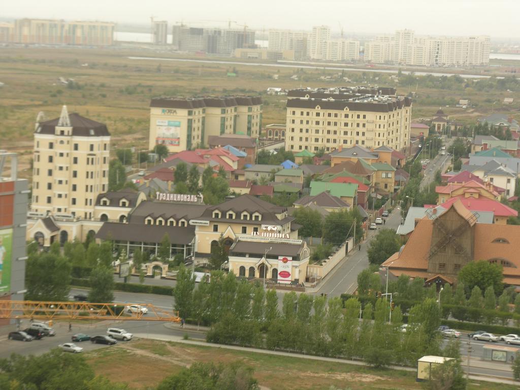 Triumph Astana Hostel Buitenkant foto