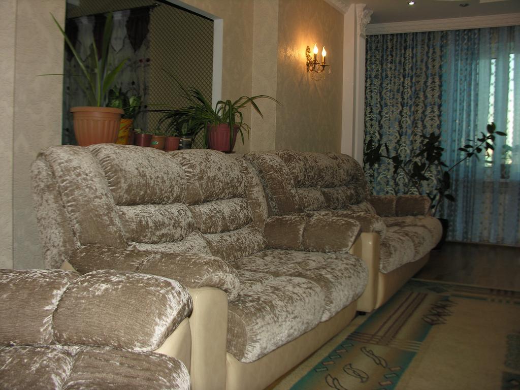 Triumph Astana Hostel Buitenkant foto