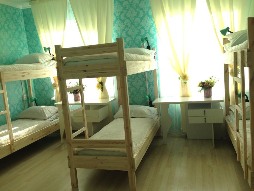Triumph Astana Hostel Kamer foto